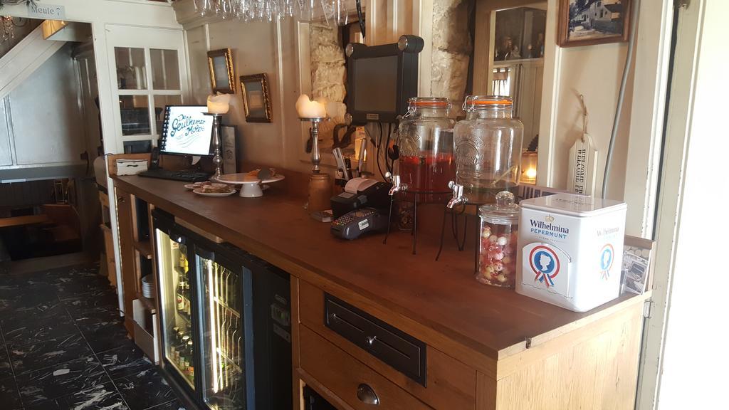 Tavern De Geulhemermolen Otel Berg en Terblijt Dış mekan fotoğraf